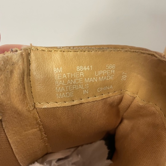 Vintage Women’s Leather Heeled Bootie Size 8 - Picture 4 of 7